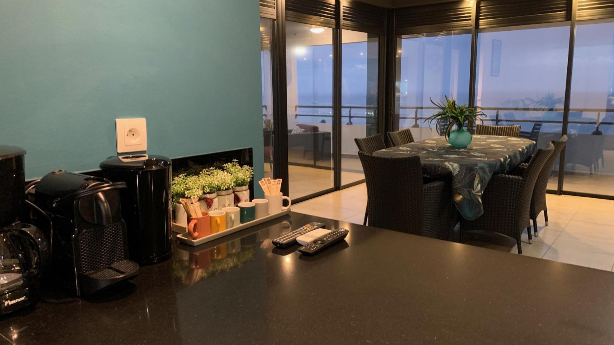 Kaili Ocean View Luxury 2Br Ac Throughout Fiber Wifi & Pool Apartman Papeete  Kültér fotó